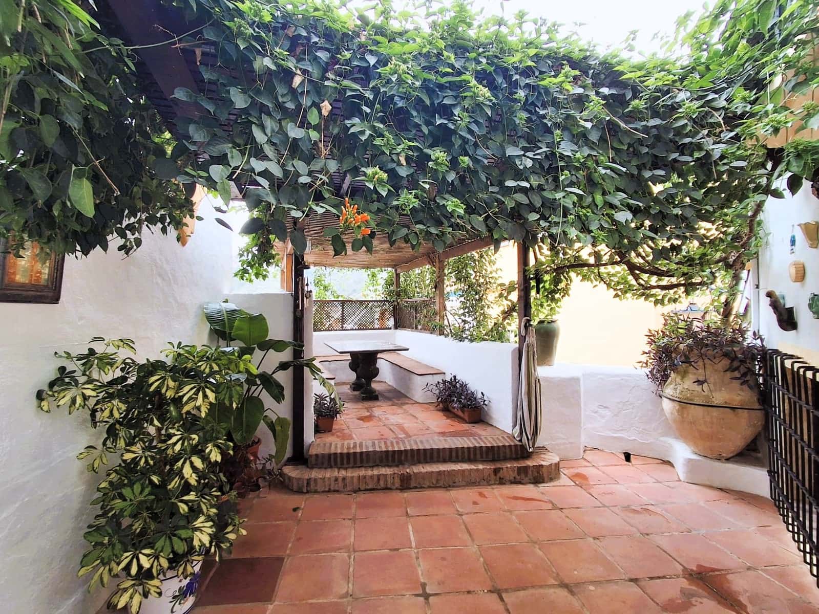 4 makuuhuone Huvila myytävänä paikassa Benahavis mukana uima-altaan - 880 000 € (Ref: 9481650)