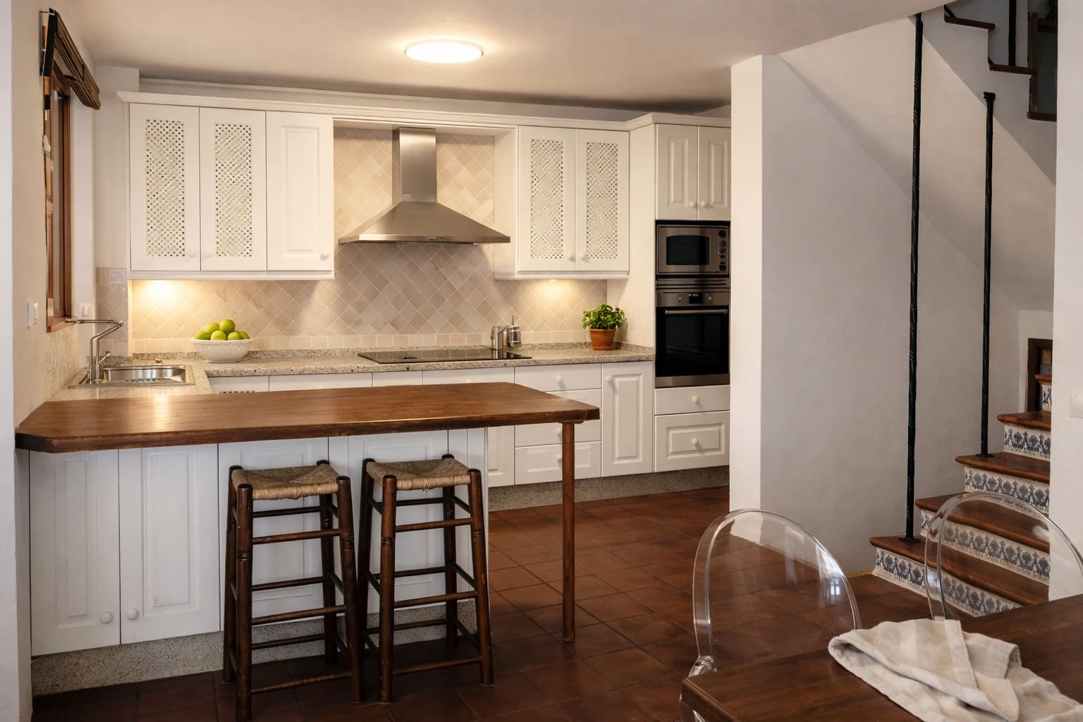 4 makuuhuone Huvila myytävänä paikassa Benahavis mukana uima-altaan - 880 000 € (Ref: 9481650)