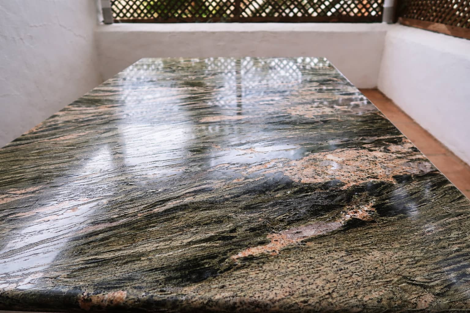 4 makuuhuone Huvila myytävänä paikassa Benahavis mukana uima-altaan - 880 000 € (Ref: 9481650)