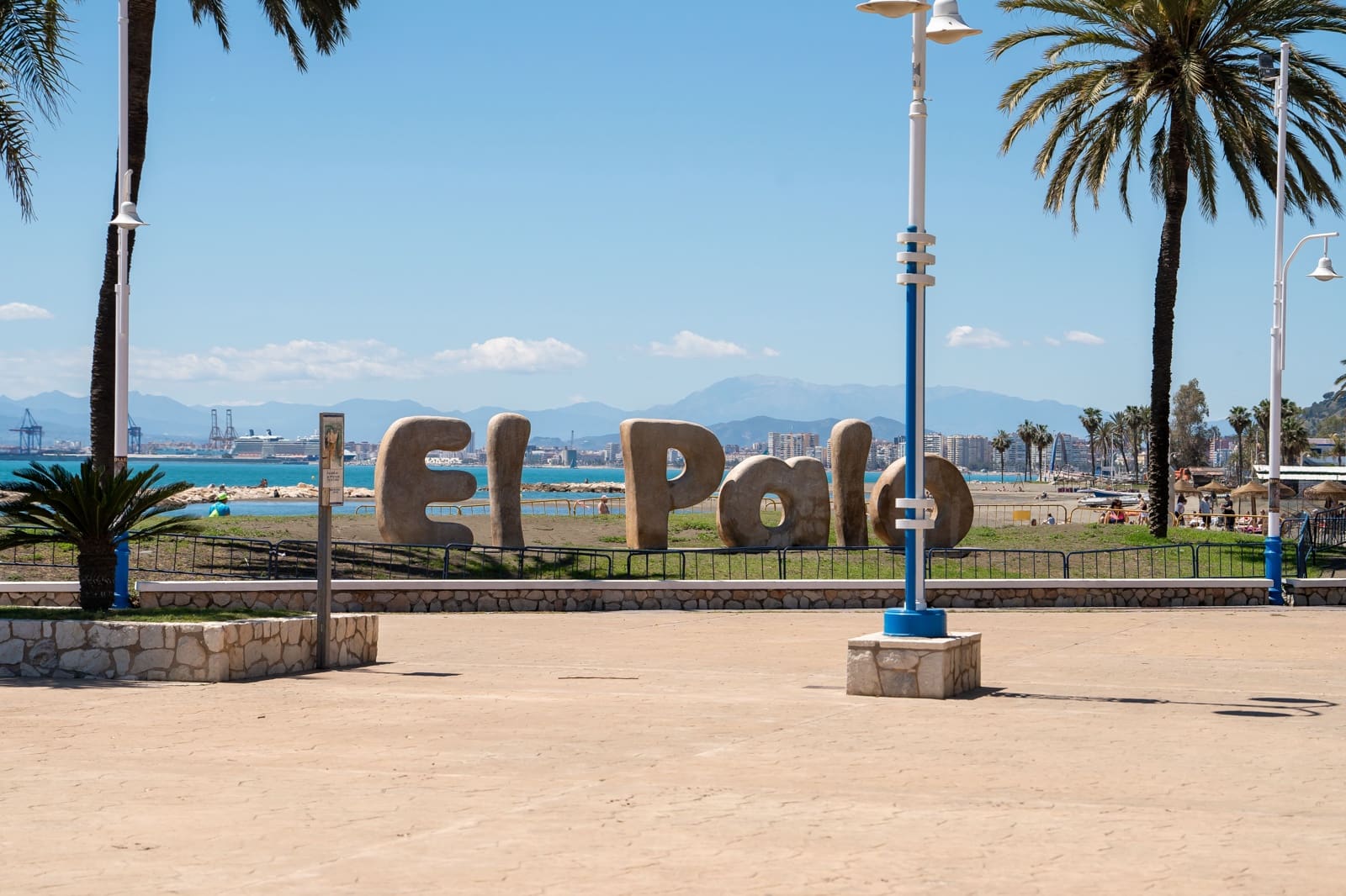 Commercial for sale in Malaga city - € 1,100,000 (Ref: 9481651)