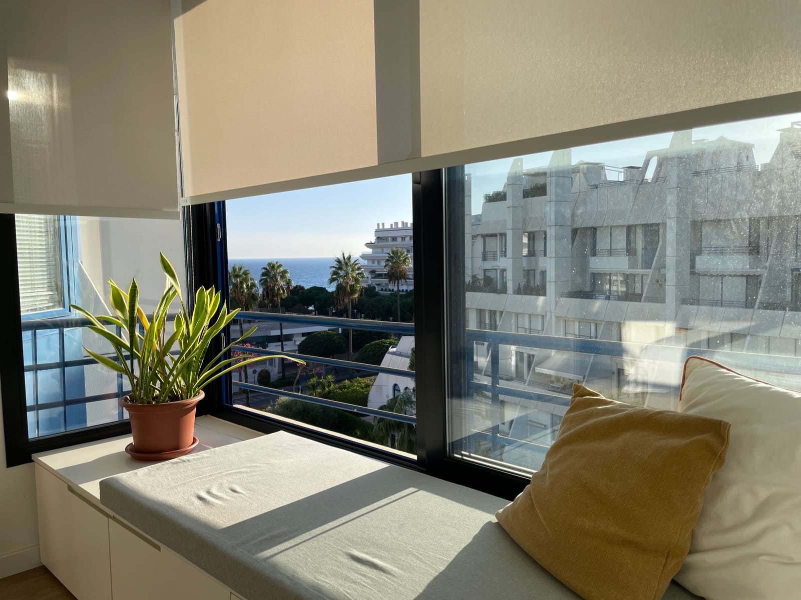 3 sypialnia Apartament na sprzedaż w Marbella z basenem - 935 000 € (Ref: 9487198)