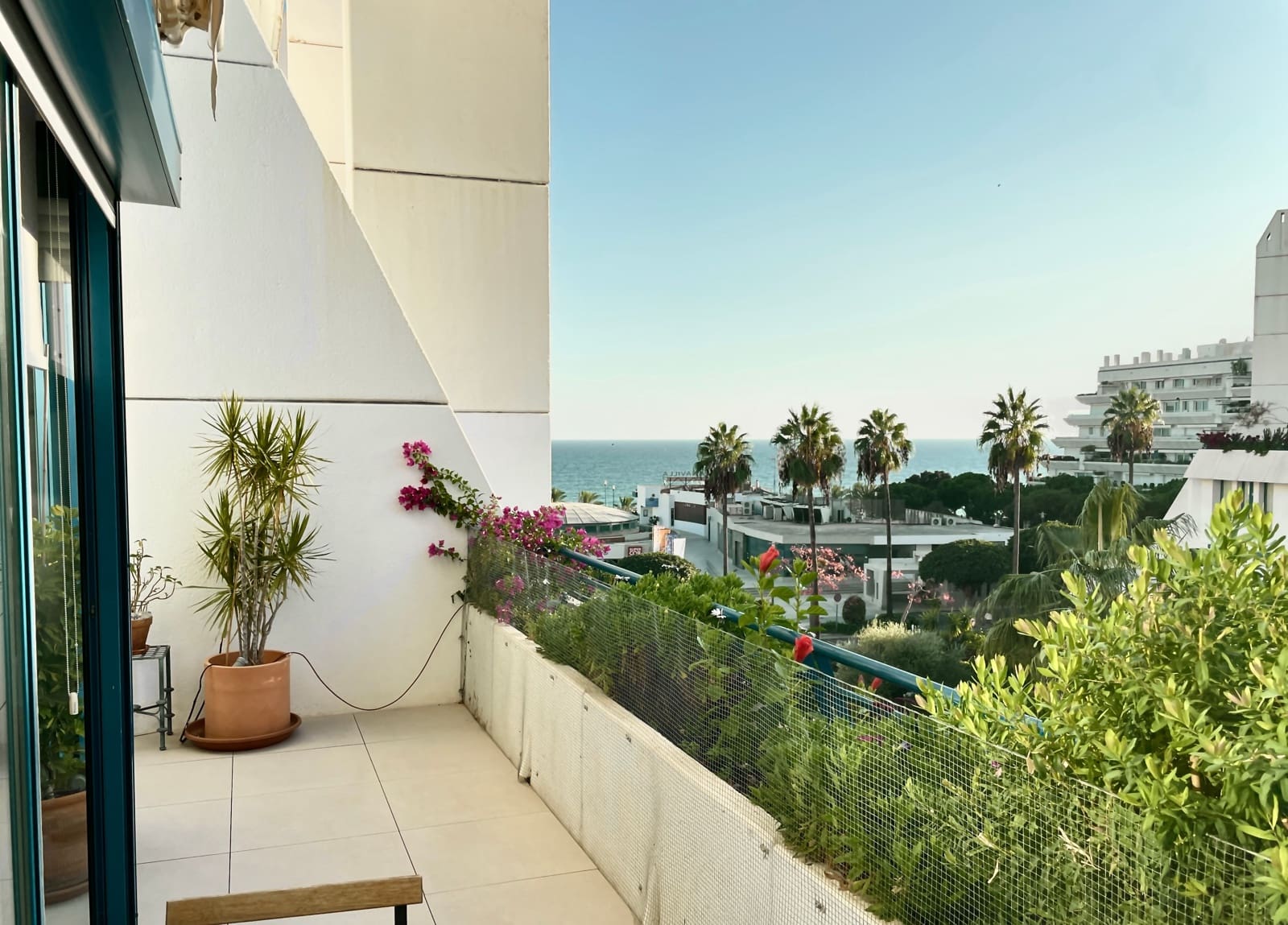 3 sypialnia Apartament na sprzedaż w Marbella z basenem - 935 000 € (Ref: 9487198)