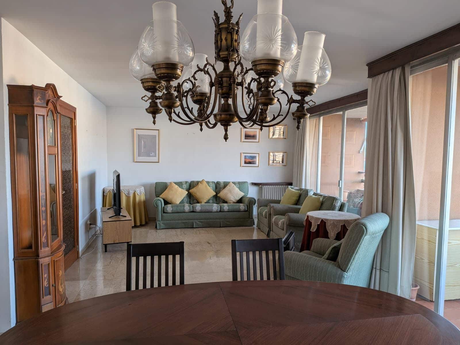 Apartamento de 4 habitaciones en Palma de Mallorca en alquiler - 2.300 € (Ref: 9488521)