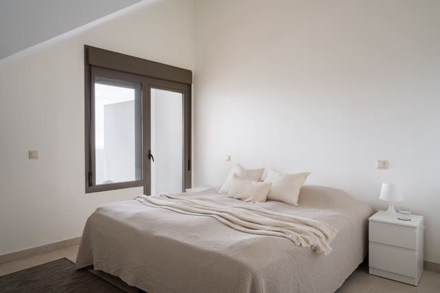 2 makuuhuone Huoneisto myytävänä paikassa La Cala de Mijas, Mijas mukana uima-altaan - 435 000 € (Ref: 9489785)