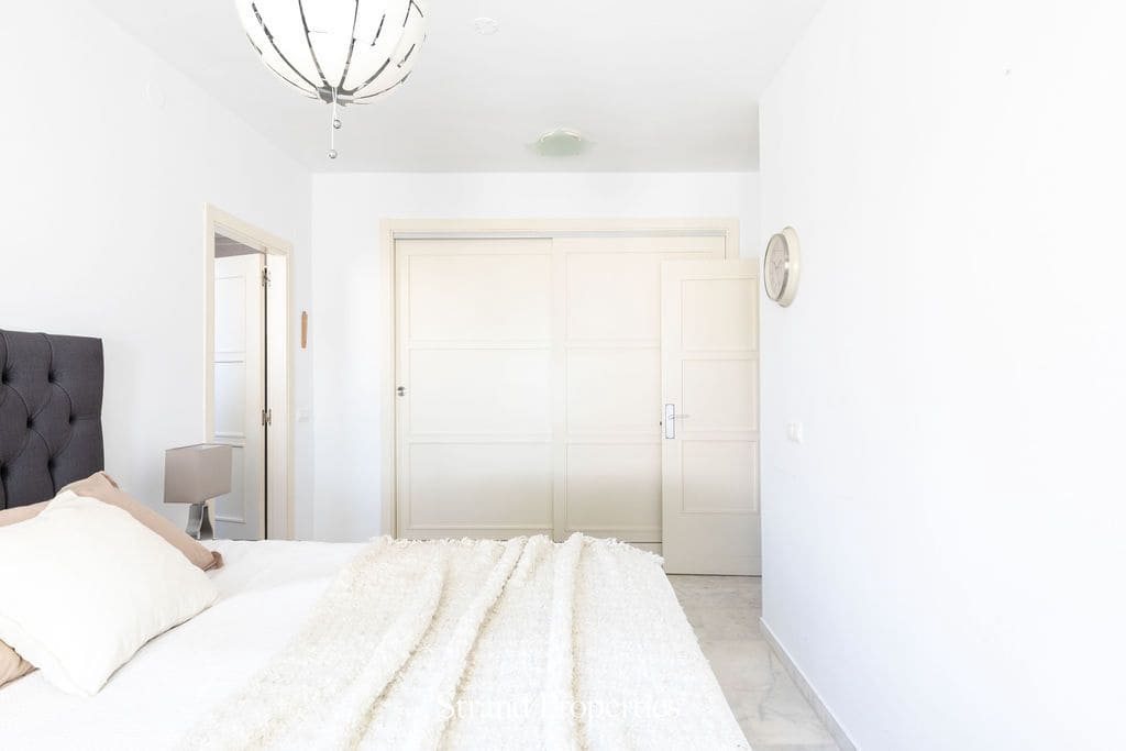 Ático de 3 habitaciones en Benalmádena en venta con piscina - 835.000 € (Ref: 9500755)