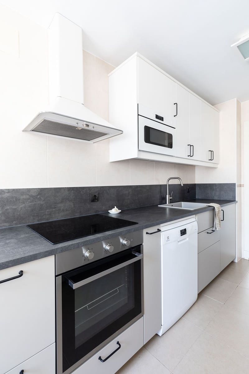 Ático de 3 habitaciones en Benalmádena en venta con piscina - 835.000 € (Ref: 9500755)