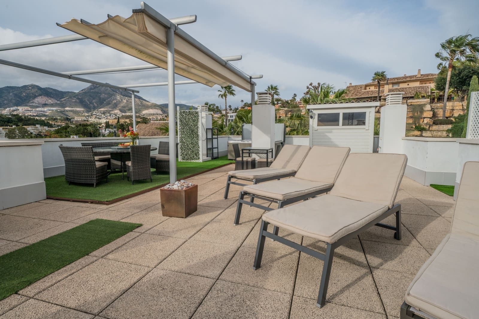 Ático de 3 habitaciones en Benalmádena en venta con piscina - 835.000 € (Ref: 9500755)