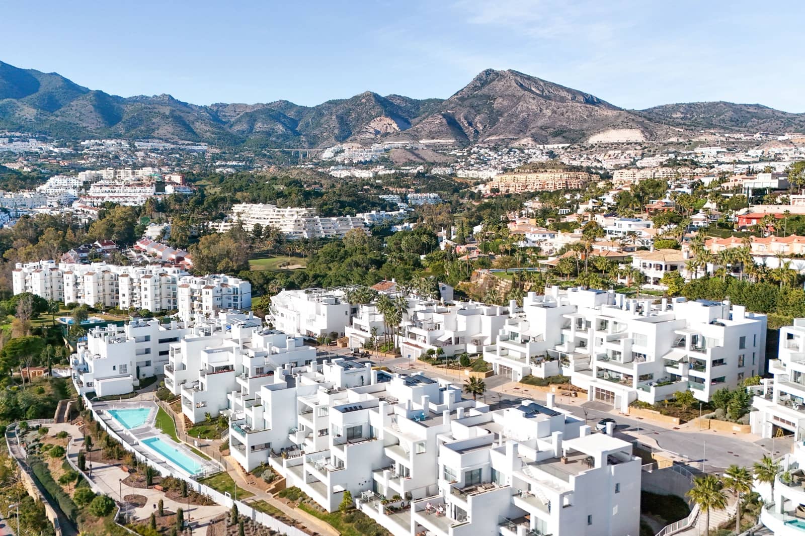 Ático de 3 habitaciones en Benalmádena en venta con piscina - 835.000 € (Ref: 9500755)