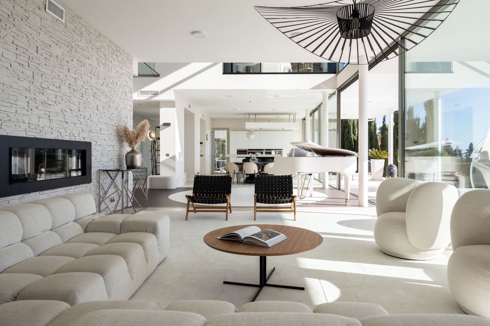 4 bedroom Villa for sale in Benalmadena with pool - € 5,400,000 (Ref: 9503417)