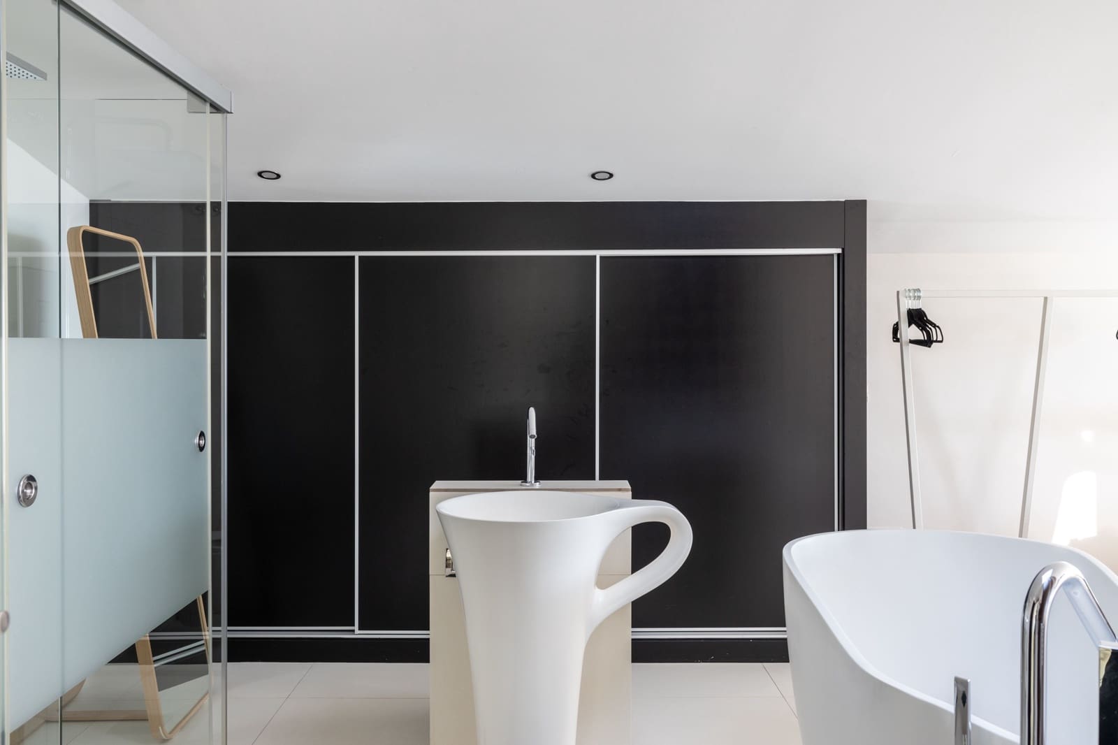 4 bedroom Villa for sale in Benalmadena with pool - € 5,400,000 (Ref: 9503417)