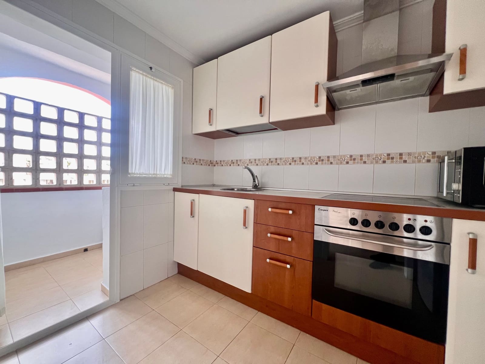 2 bedroom Apartment for sale in Mijas Costa with pool - € 295,000 (Ref: 9503419)