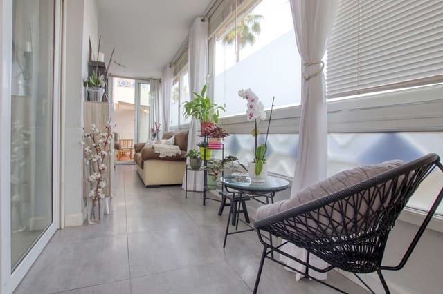 Apartamento de 2 habitaciones en Las Chapas, Marbella en venta con piscina - 420.000 € (Ref: 9503827)