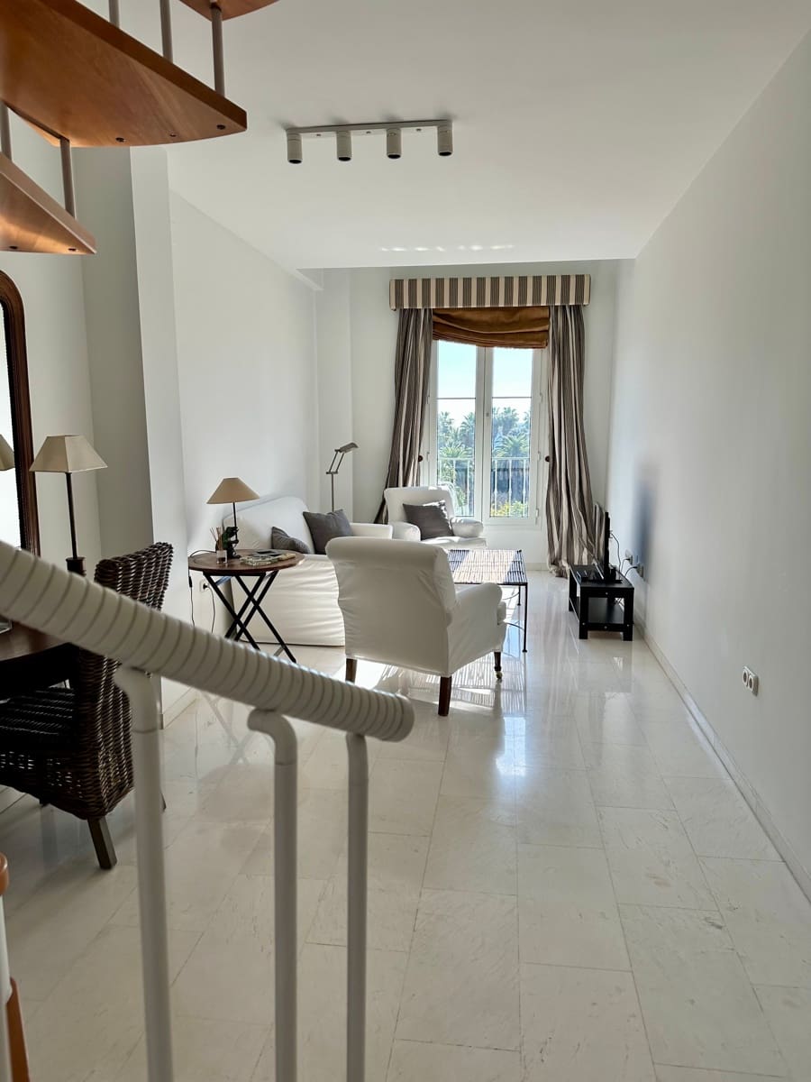 3 soverom Leilighet til leie i Malaga by - € 1 950 (Ref: 9506440)