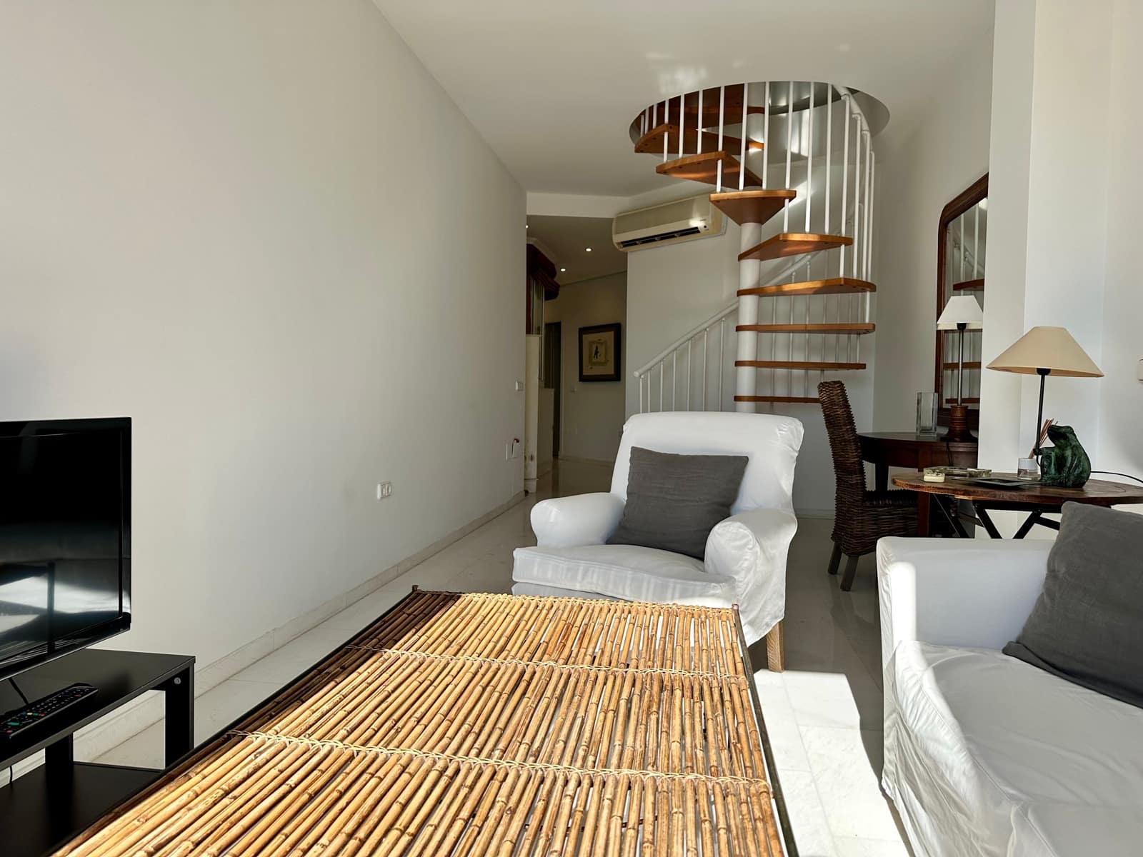 3 soverom Leilighet til leie i Malaga by - € 1 950 (Ref: 9506440)