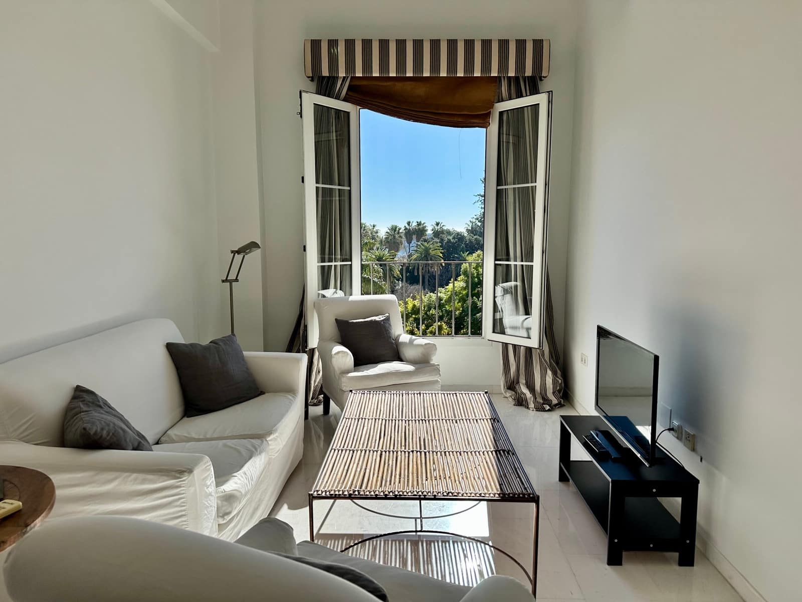 3 soverom Leilighet til leie i Malaga by - € 1 950 (Ref: 9506440)