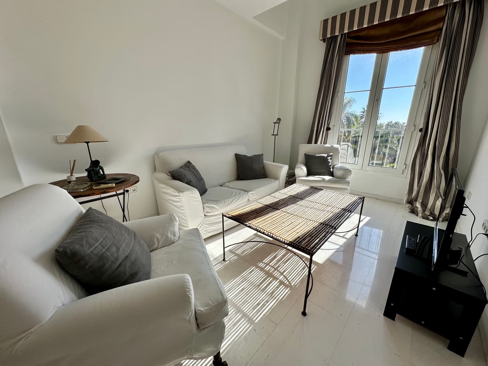 3 soverom Leilighet til leie i Malaga by - € 1 950 (Ref: 9506440)