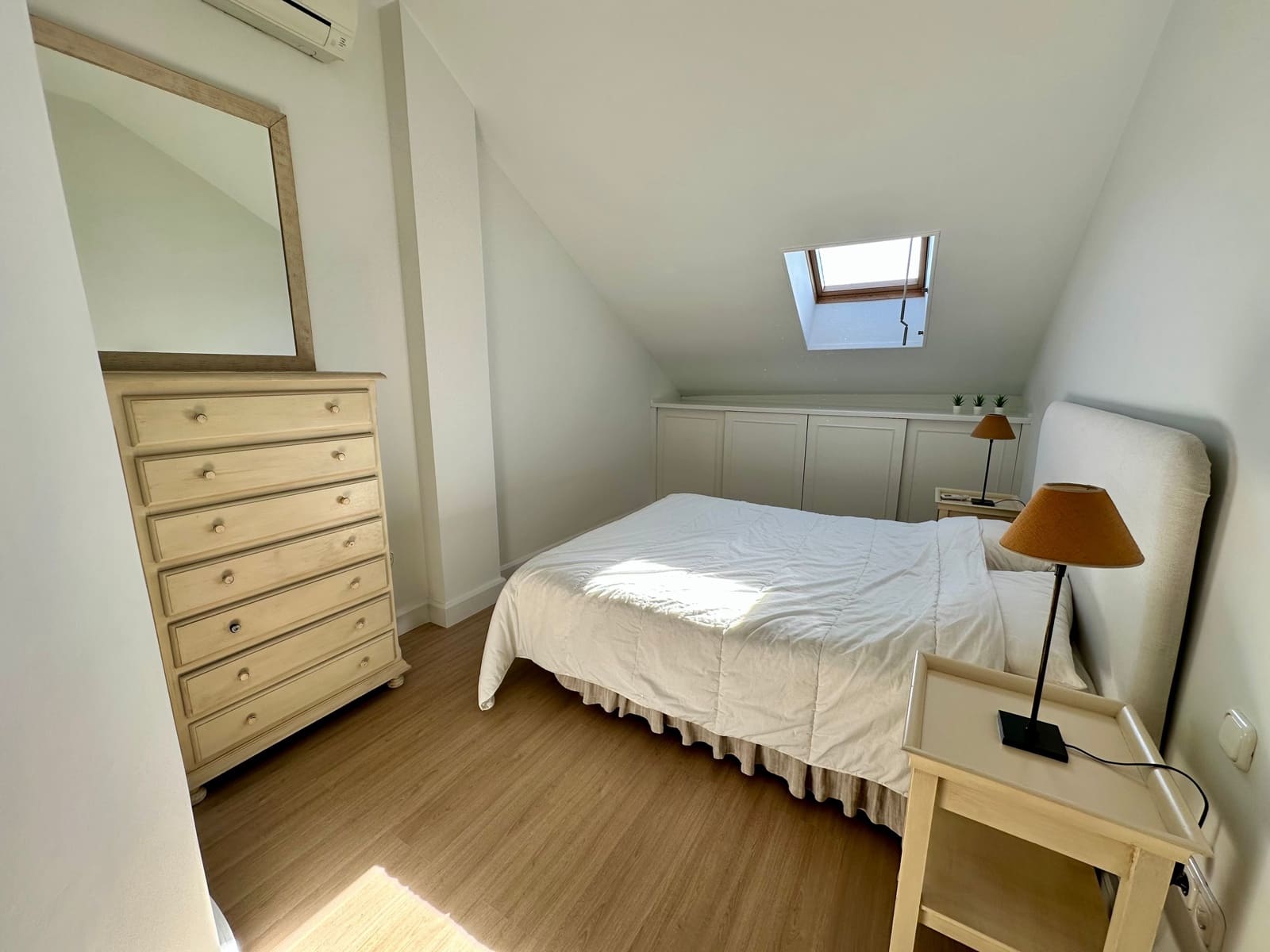 3 soverom Leilighet til leie i Malaga by - € 1 950 (Ref: 9506440)