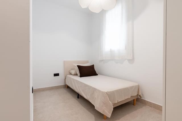 2 soveværelse Lejlighed til salg i Santa Julia, Málaga by - € 228.900 (Ref: 9510224)