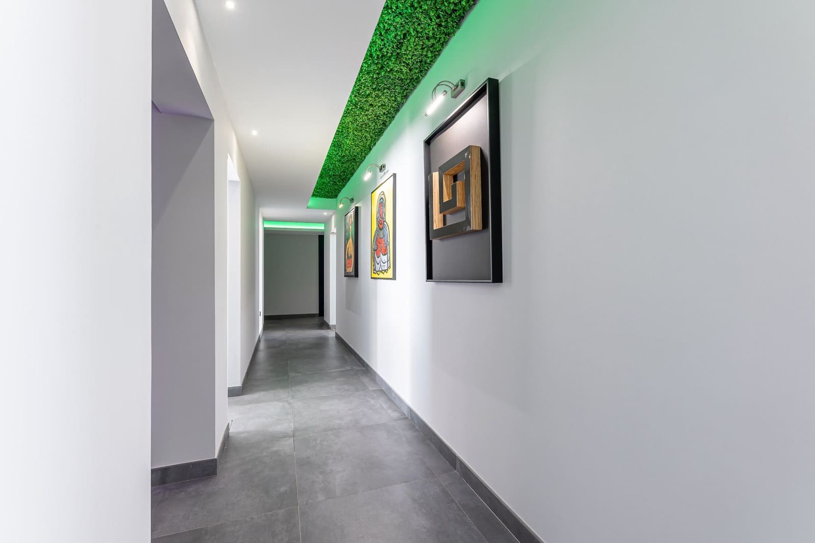 4 bedroom Villa for sale in Mijas Costa - € 8,100,000 (Ref: 9516501)