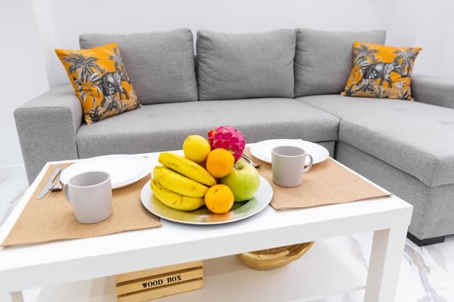 Studio for sale in La Trinidad, Málaga city - € 189,000 (Ref: 9516502)