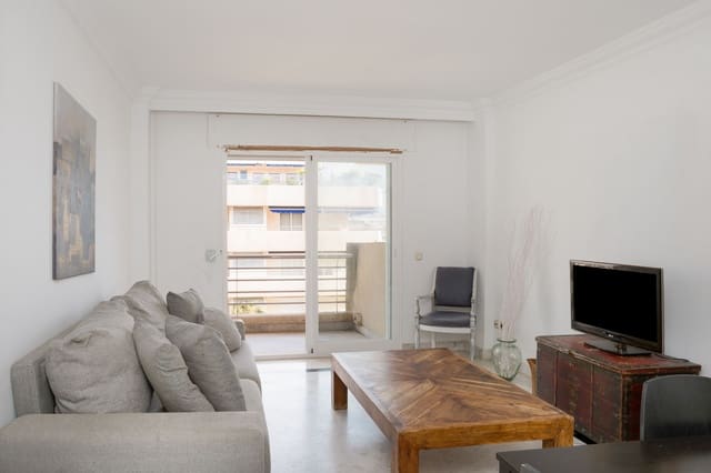 1 bedroom Apartment for sale in Puerto Banus, Marbella with pool - € 465,000 (Ref: 9521117)