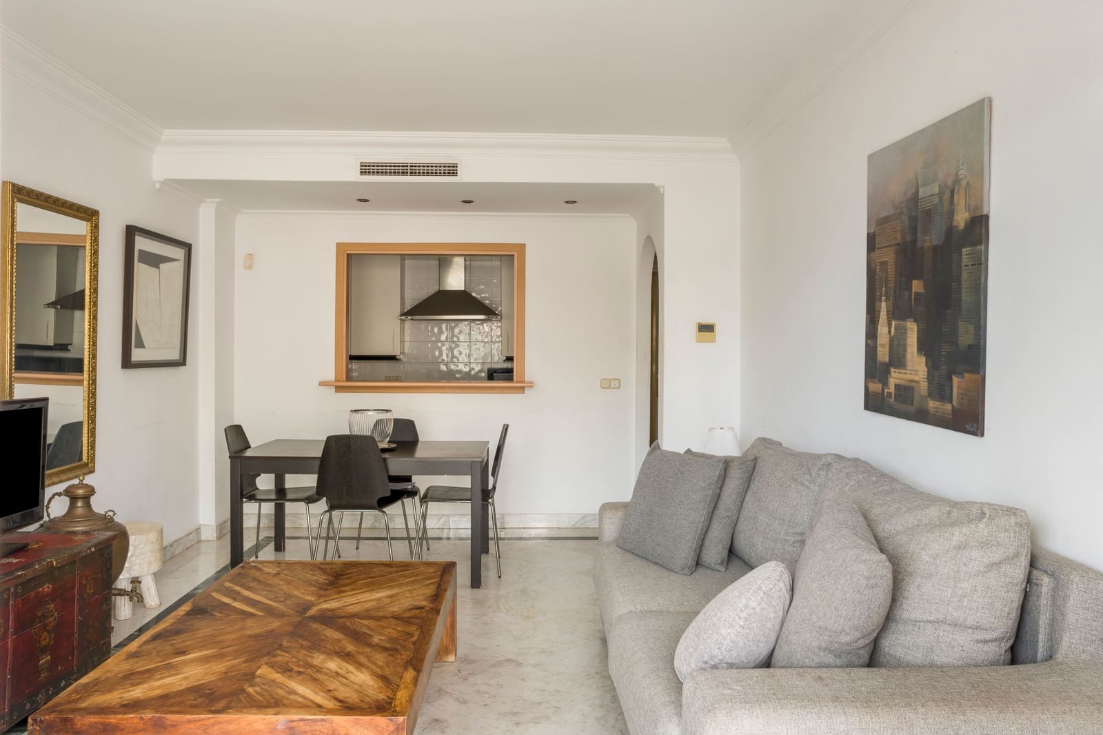 1 bedroom Apartment for sale in Marbella with pool - € 465,000 (Ref: 9521117)