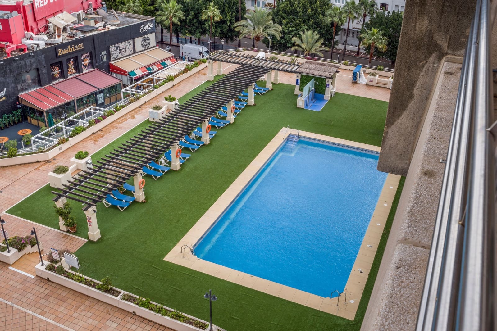 1 bedroom Apartment for sale in Marbella with pool - € 465,000 (Ref: 9521117)