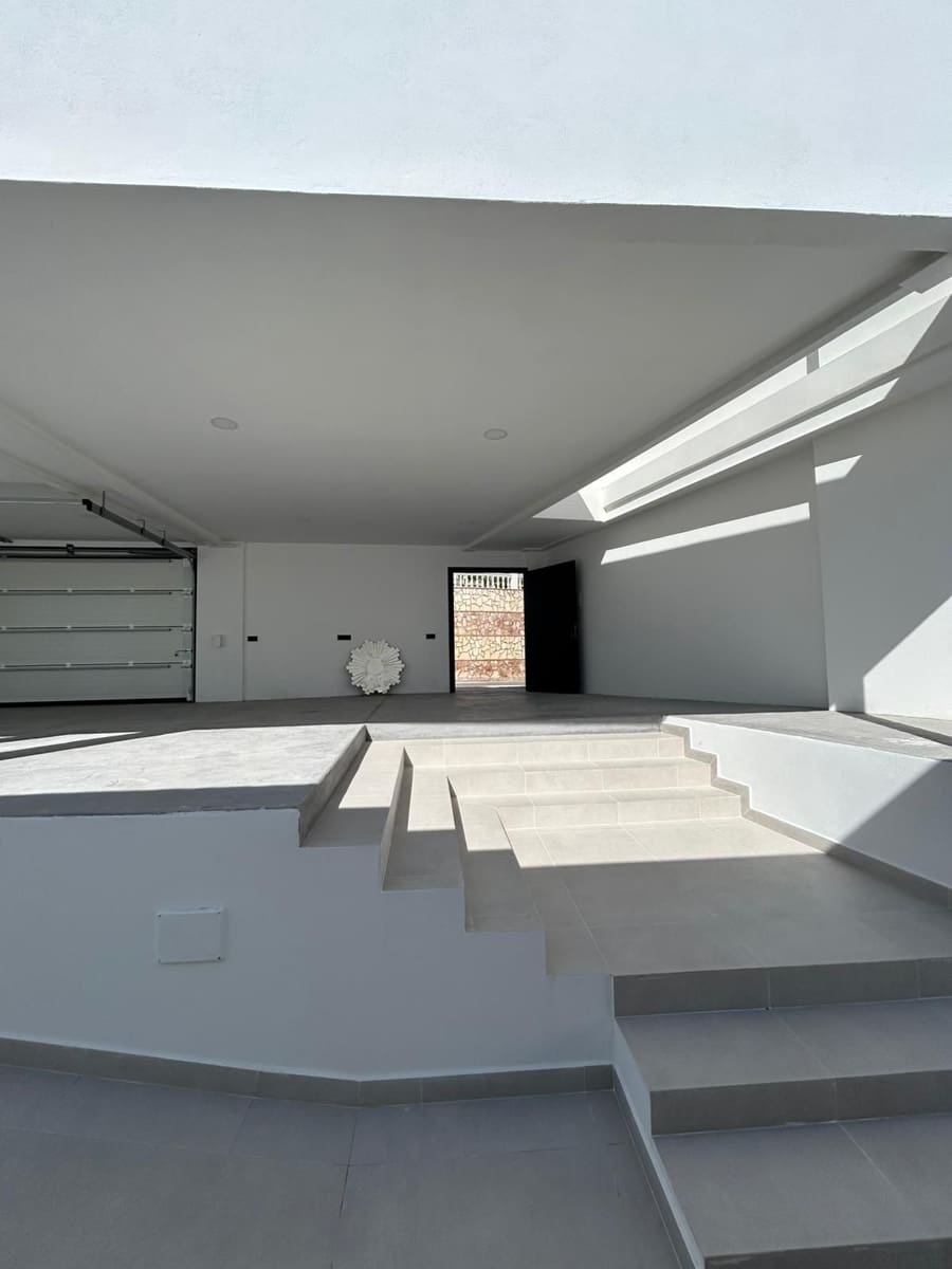 4 soveværelse Villa til salg i Benalmadena med swimmingpool - € 1.350.000 (Ref: 9529138)