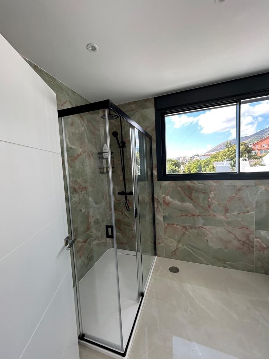 4 soveværelse Villa til salg i Benalmadena med swimmingpool - € 1.350.000 (Ref: 9529138)