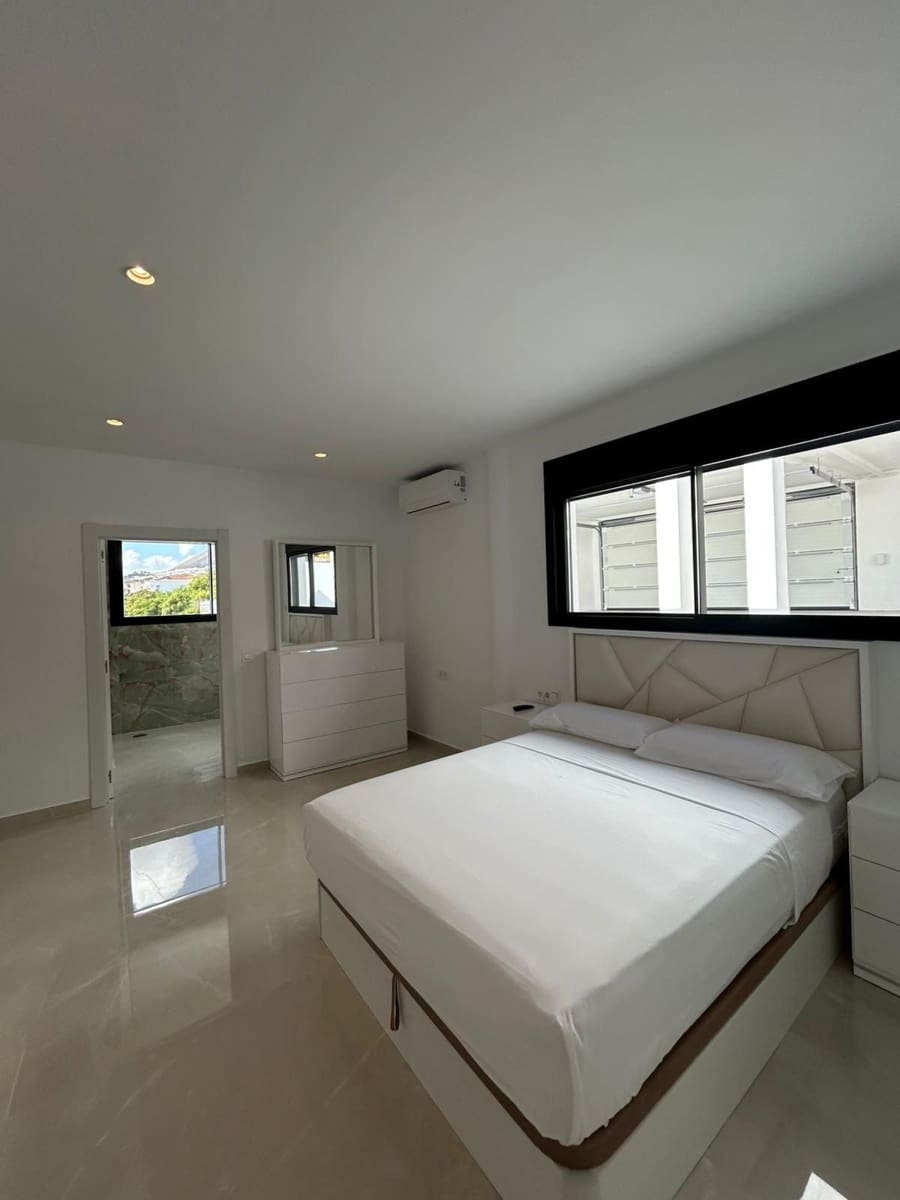 4 soveværelse Villa til salg i Benalmadena med swimmingpool - € 1.350.000 (Ref: 9529138)