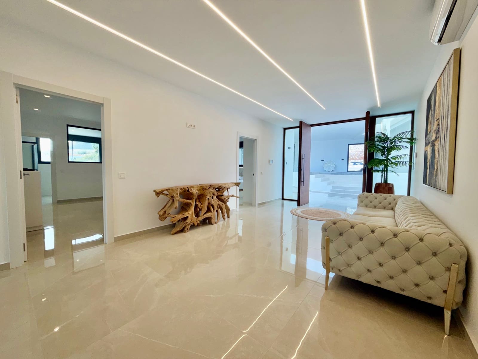 4 bedroom Villa for sale in Benalmadena with pool - € 1,250,000 (Ref: 9529138)