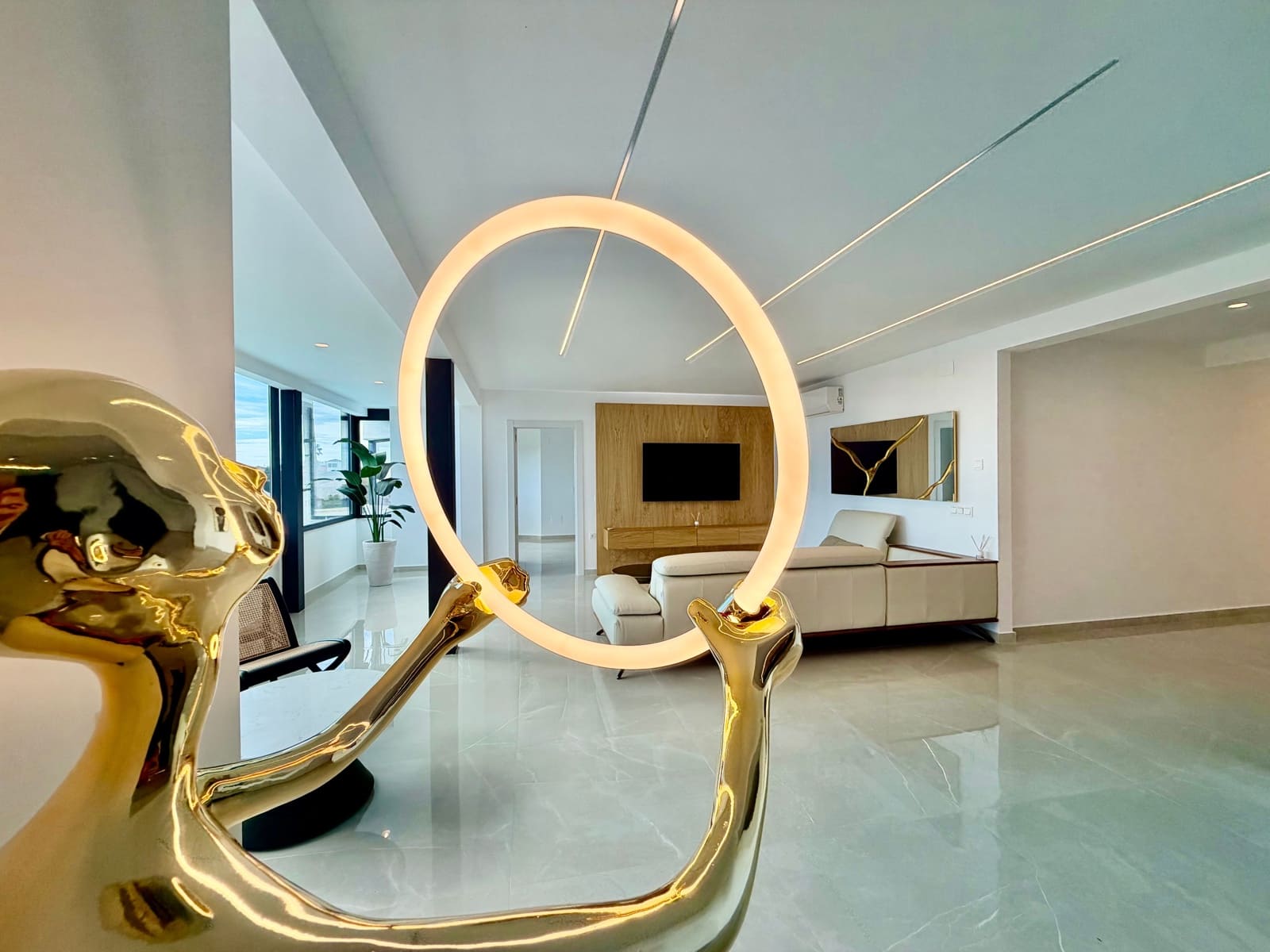 4 bedroom Villa for sale in Benalmadena with pool - € 1,250,000 (Ref: 9529138)