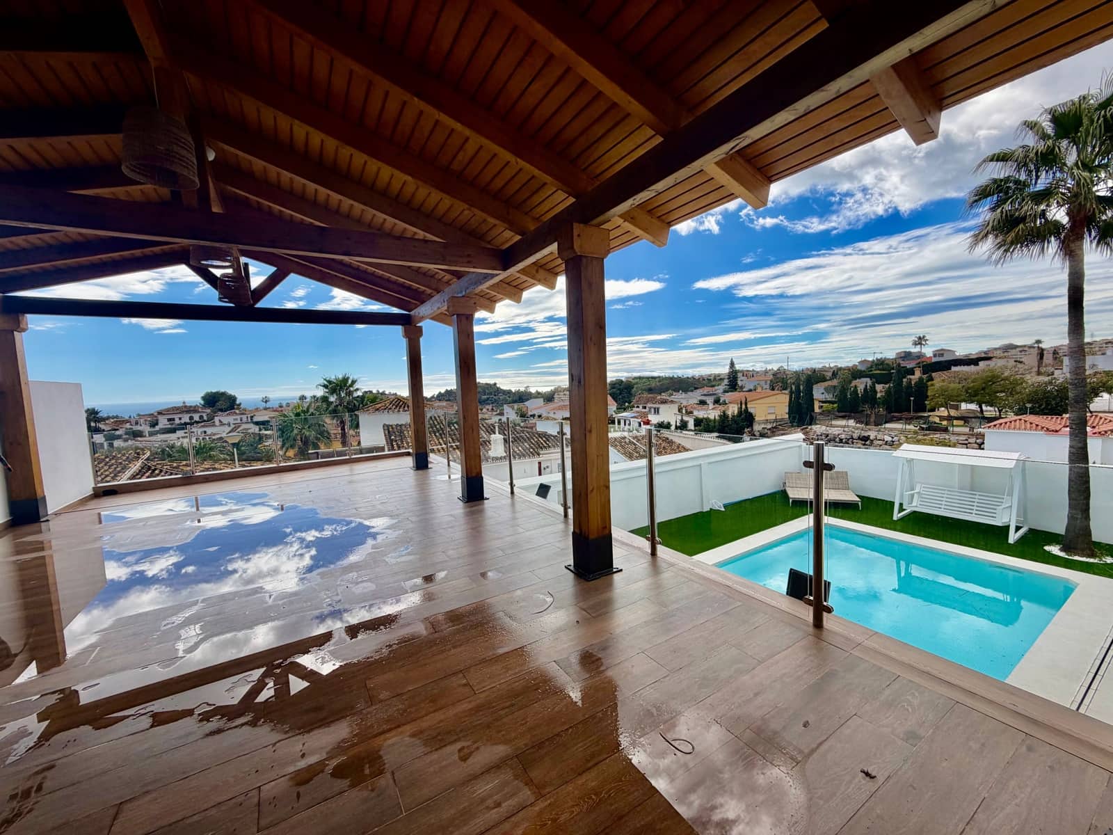 4 bedroom Villa for sale in Benalmadena with pool - € 1,250,000 (Ref: 9529138)