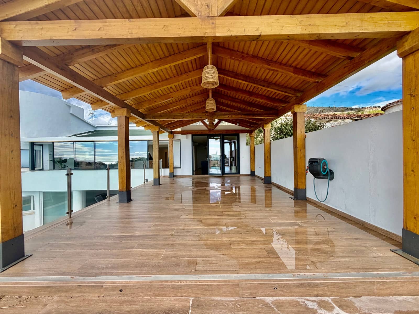 4 bedroom Villa for sale in Benalmadena with pool - € 1,250,000 (Ref: 9529138)