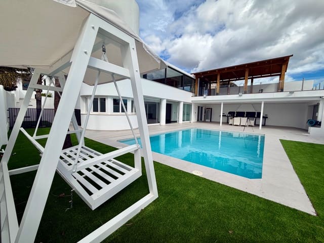 4 sypialnia Willa na sprzedaż w Benalmádena z basenem - 1 250 000 € (Ref: 9529138)