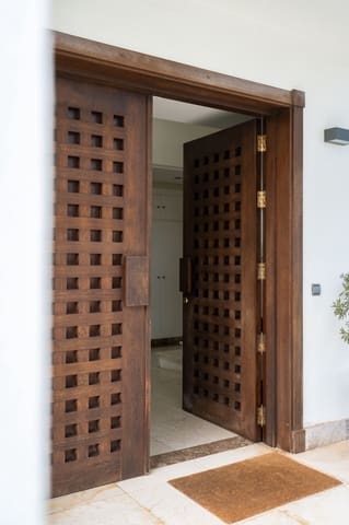 6 soveværelse Byhus til salg i Pinares de San Antón, Málaga by - € 2.850.000 (Ref: 9535135)