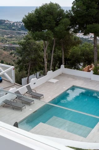 6 soveværelse Byhus til salg i Pinares de San Antón, Málaga by - € 2.850.000 (Ref: 9535135)