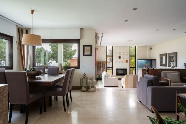 6 soveværelse Byhus til salg i Pinares de San Antón, Málaga by - € 2.850.000 (Ref: 9535135)