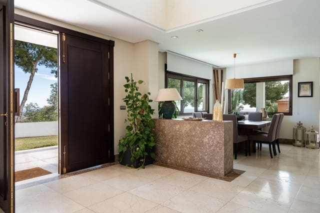 6 soveværelse Byhus til salg i Pinares de San Antón, Málaga by - € 2.850.000 (Ref: 9535135)