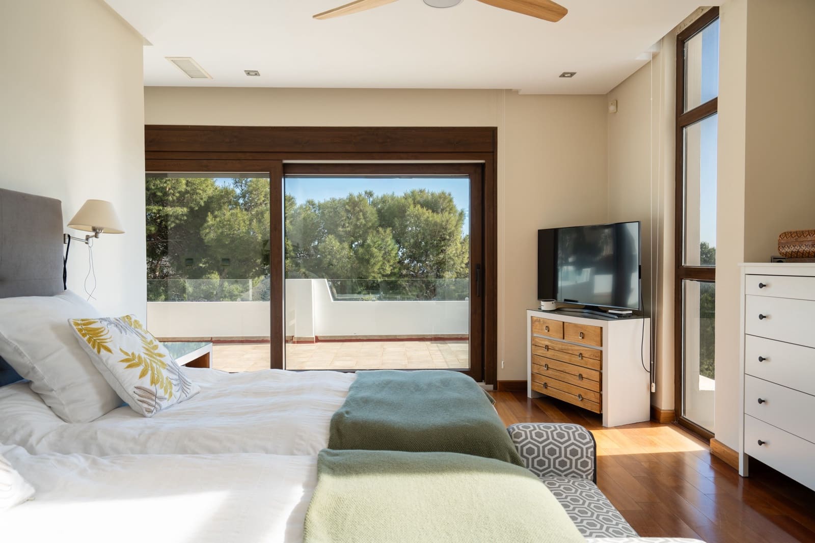 6 soveværelse Byhus til salg i Malaga by - € 2.850.000 (Ref: 9535135)