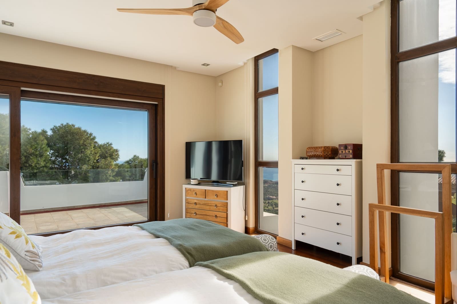 6 soveværelse Byhus til salg i Malaga by - € 2.850.000 (Ref: 9535135)