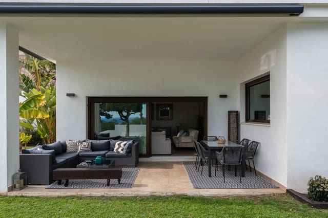 6 soveværelse Byhus til salg i Pinares de San Antón, Málaga by - € 2.850.000 (Ref: 9535135)