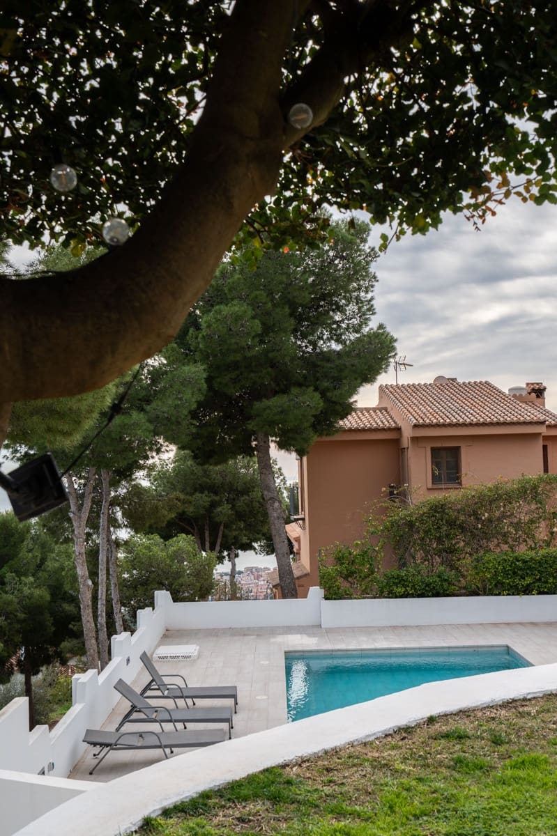 6 soveværelse Byhus til salg i Malaga by - € 2.850.000 (Ref: 9535135)