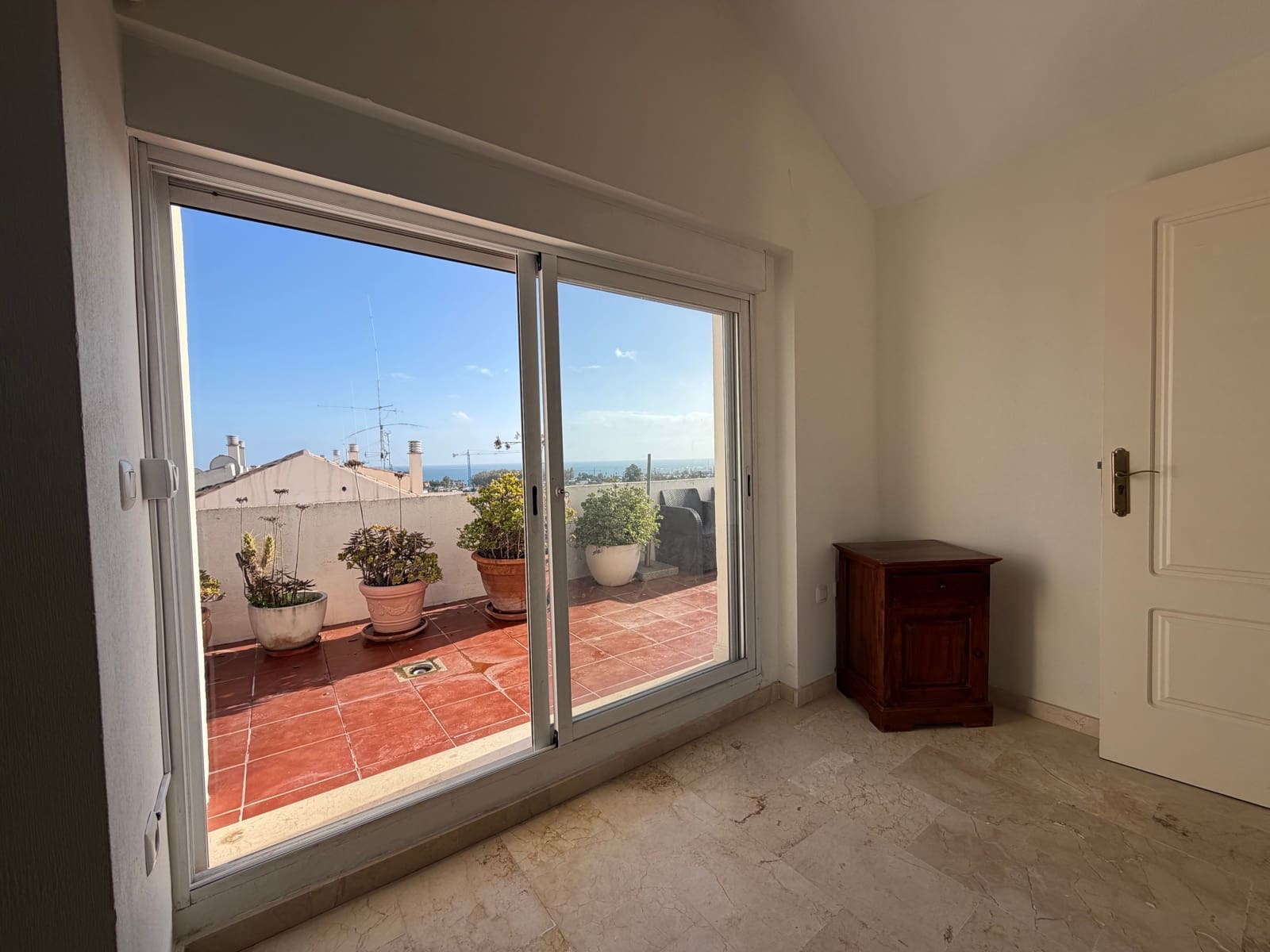 3 sypialnia Apartament na sprzedaż w San Pedro de Alcantara z basenem - 795 000 € (Ref: 9536509)