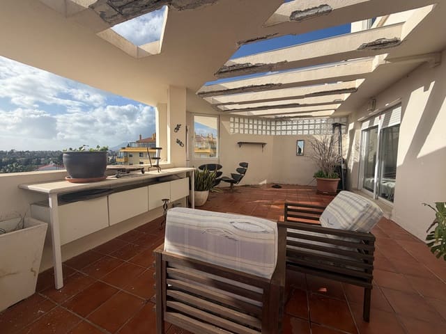 3 sypialnia Apartament na sprzedaż w San Pedro de Alcántara Pueblo, Marbella z basenem - 795 000 € (Ref: 9536509)