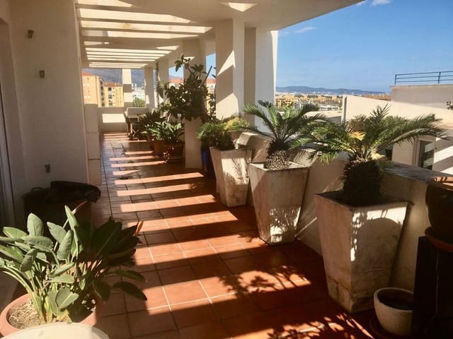 3 sypialnia Apartament na sprzedaż w San Pedro de Alcántara Pueblo, Marbella z basenem - 795 000 € (Ref: 9536509)