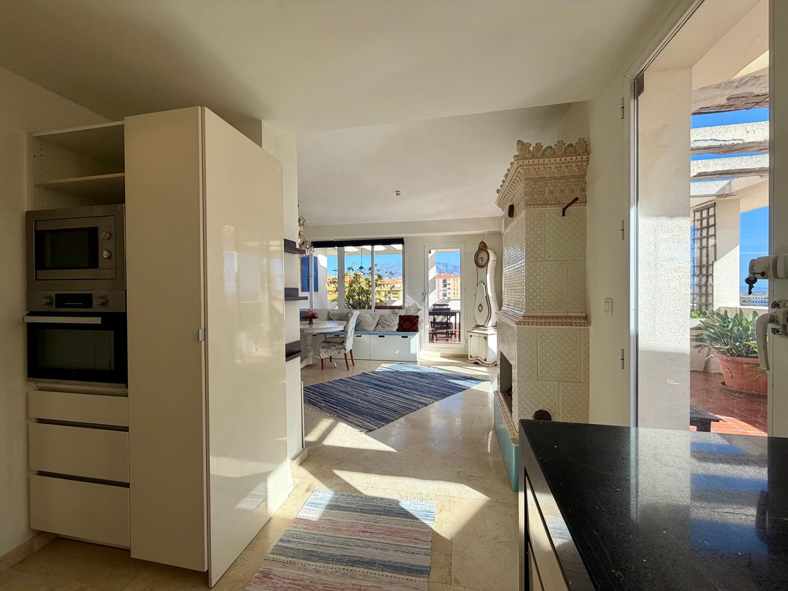 3 bedroom Apartment for sale in San Pedro de Alcantara with pool - € 695,000 (Ref: 9536509)