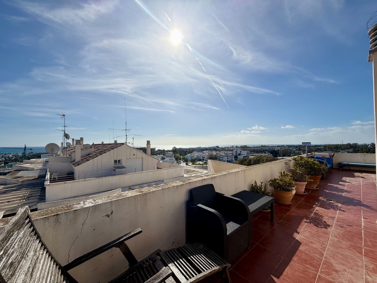 3 bedroom Apartment for sale in San Pedro de Alcantara with pool - € 695,000 (Ref: 9536509)