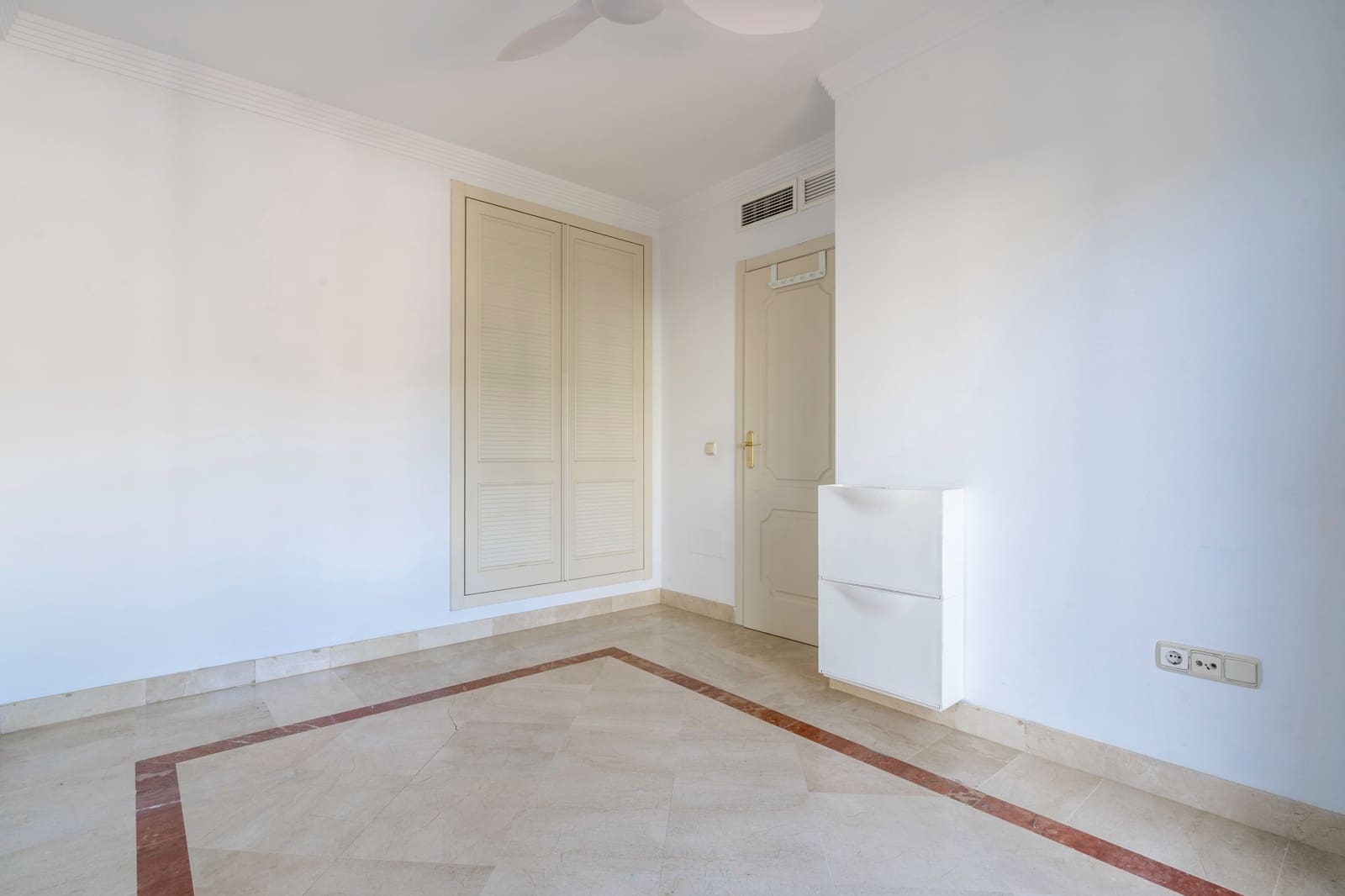 3 quarto Casa em Banda para venda em Mijas Costa com piscina - 525 000 € (Ref: 9539612)