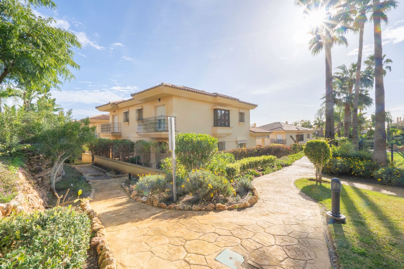 3 quarto Casa em Banda para venda em Mijas Costa com piscina - 525 000 € (Ref: 9539612)